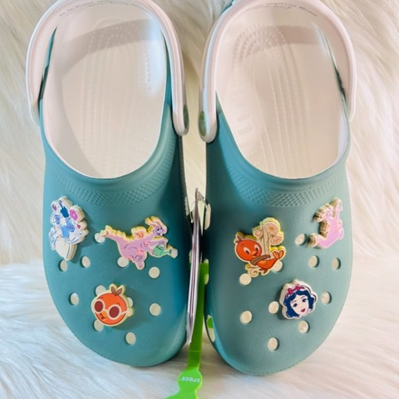 Super cute pink Mickey Mouse sandals  New with tags  Never used  Very soft  Prim - Picture 4 of 7